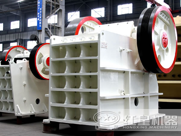 120tph粉石頭機:顎式破碎機 120tph粉石頭機:顎式破碎機