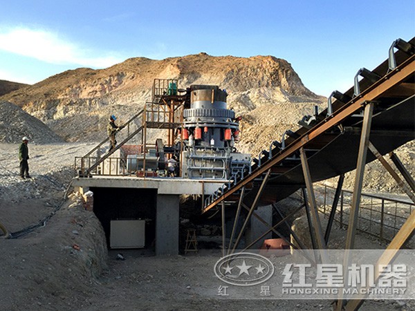 土石圓錐破碎機破碎作業(yè)現(xiàn)場 土石圓錐破碎機破碎作業(yè)現(xiàn)場