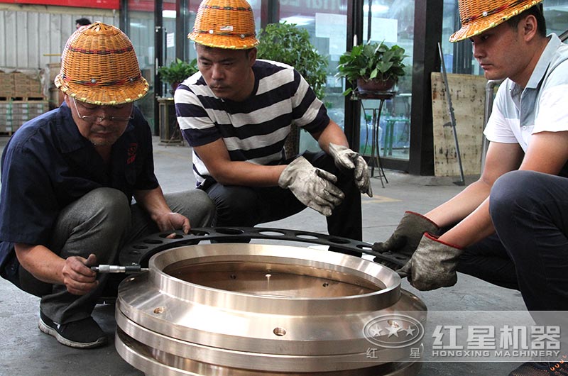 紅星圓錐破碎機有嚴格的技術、質量控制 紅星圓錐破碎機有嚴格的技術、質量控制