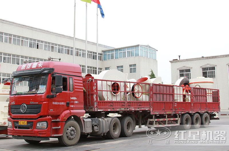 小型超細(xì)粉磨機(jī)設(shè)備發(fā)貨圖 小型超細(xì)粉磨機(jī)設(shè)備發(fā)貨圖