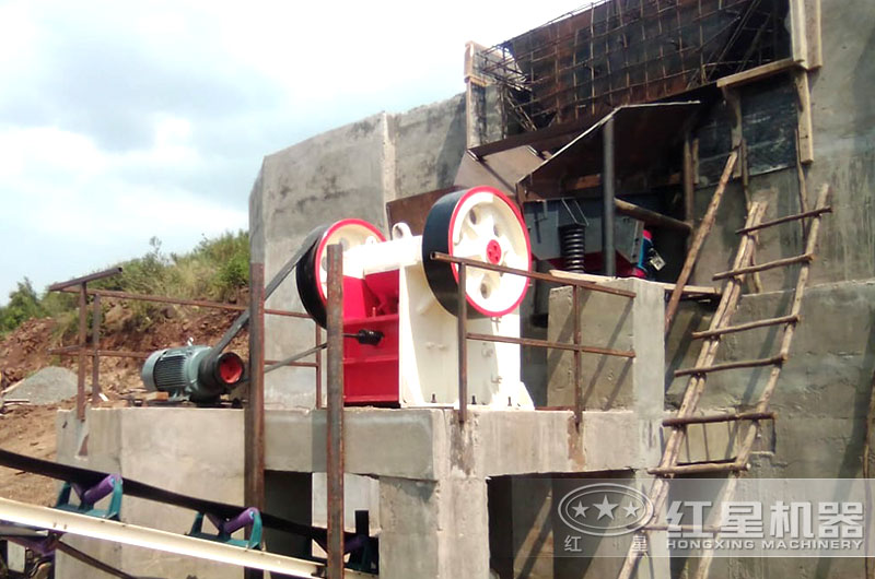 300x1300細鄂破機生產(chǎn)現(xiàn)場圖片 300x1300細鄂破機生產(chǎn)現(xiàn)場圖片