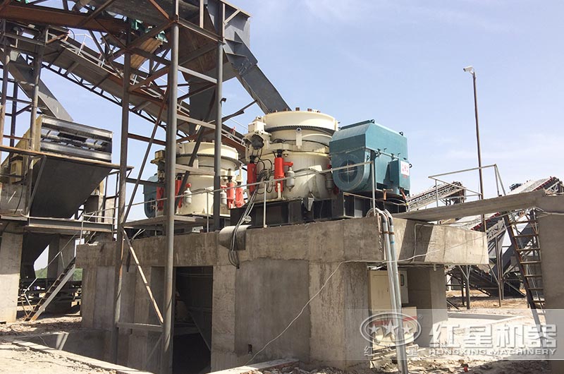 hp500圓錐破碎機作業(yè)現場圖 hp500圓錐破碎機作業(yè)現場圖