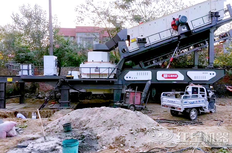 湖南時產200噸移動制砂生產線現場 湖南時產200噸移動制砂生產線現場