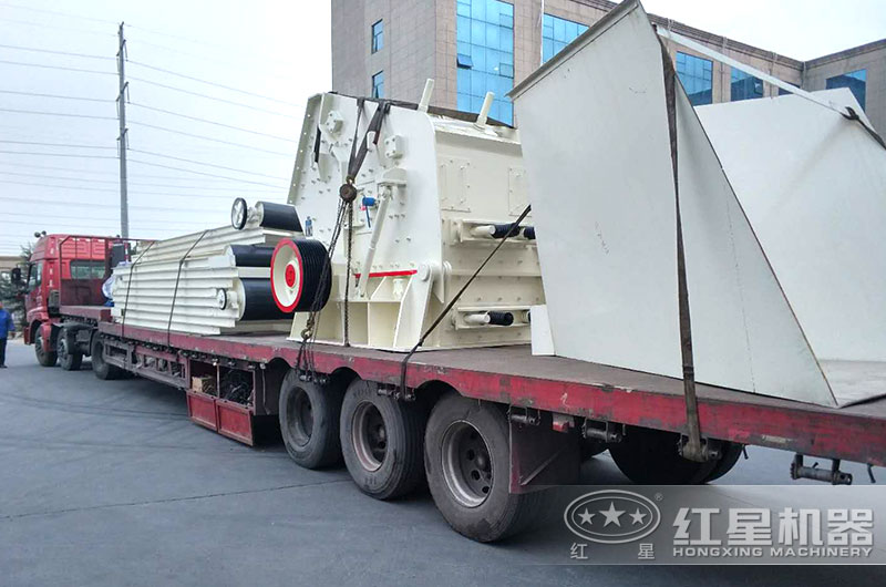 膠帶輸送機設(shè)備發(fā)貨 膠帶輸送機設(shè)備發(fā)貨