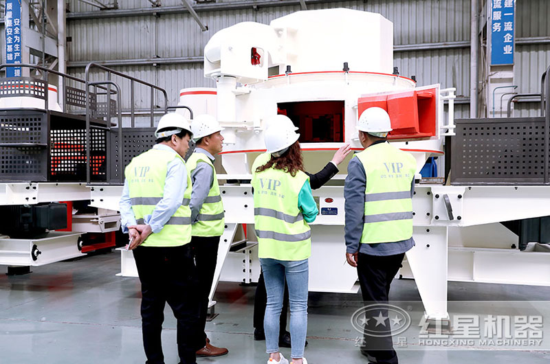 客戶到廠參觀考察,了解設備 客戶到廠參觀考察,了解設備