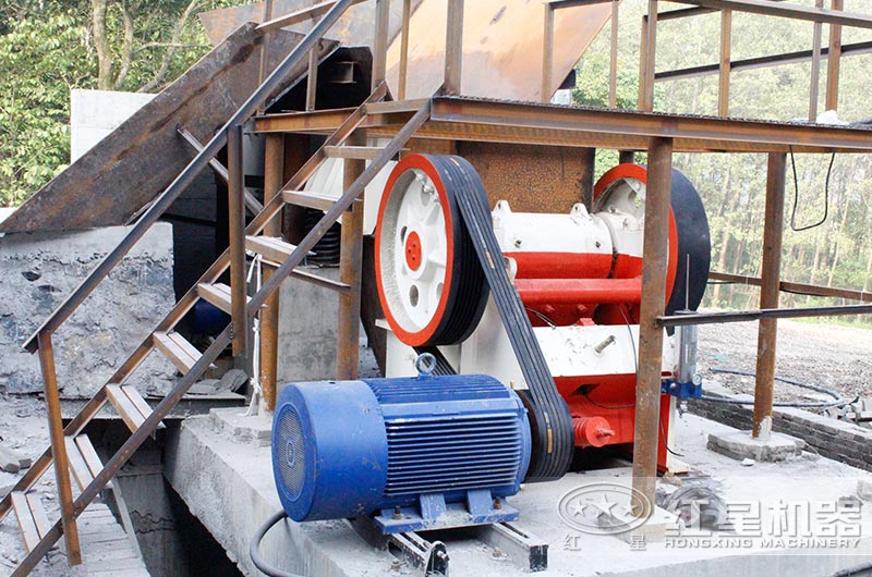 69鄂破作業(yè)現(xiàn)場圖,配置6P 55kw電機(jī) 69鄂破作業(yè)現(xiàn)場圖,配置6P 55kw電機(jī)