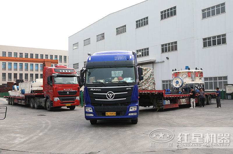 圓錐破碎機設(shè)備陸續(xù)發(fā)往各地 圓錐破碎機設(shè)備陸續(xù)發(fā)往各地