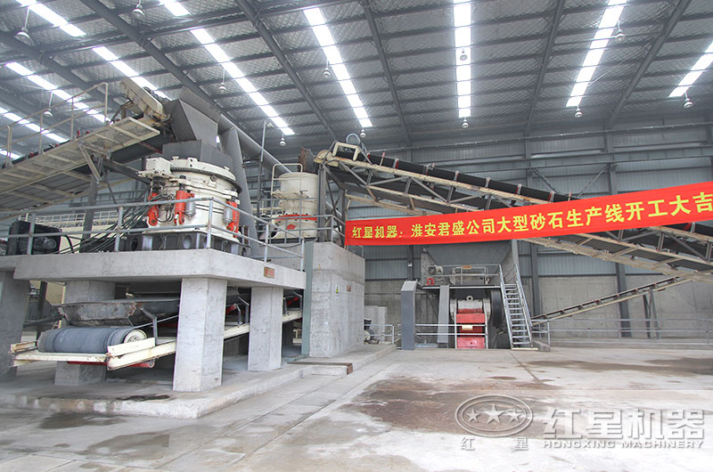 大型破碎石子機作業(yè)現(xiàn)場圖 大型破碎石子機作業(yè)現(xiàn)場圖