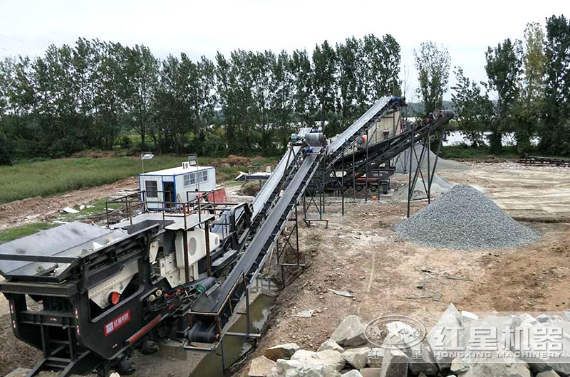 圓錐式移動破碎站工作現場圖片 圓錐式移動破碎站工作現場圖片