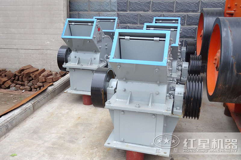 錘式破碎機(jī) 錘式破碎機(jī)