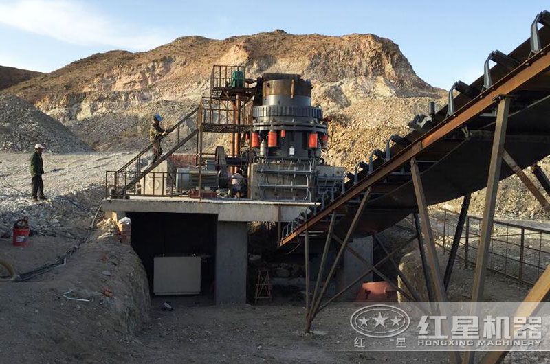 圓錐破碎機工作現場 圓錐破碎機工作現場