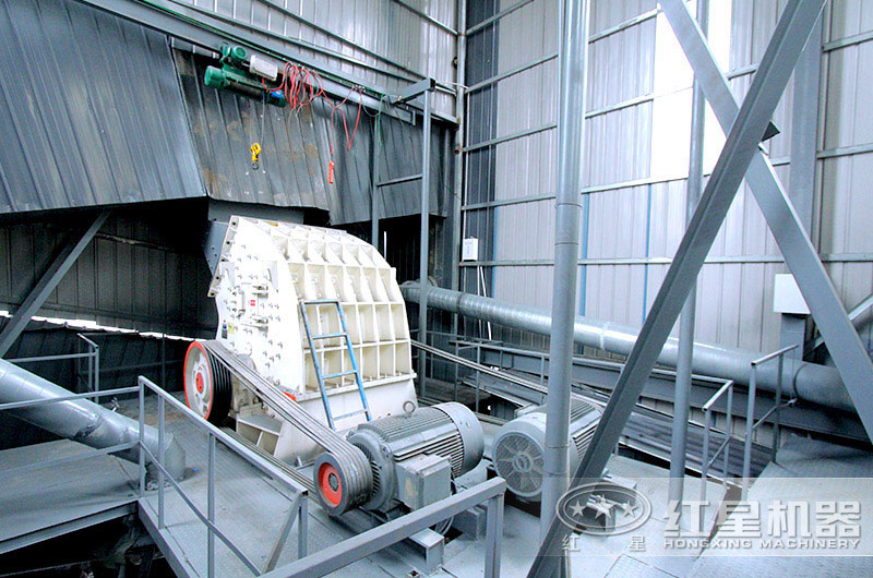 河南客戶重錘式破碎機工作現場 河南客戶重錘式破碎機工作現場