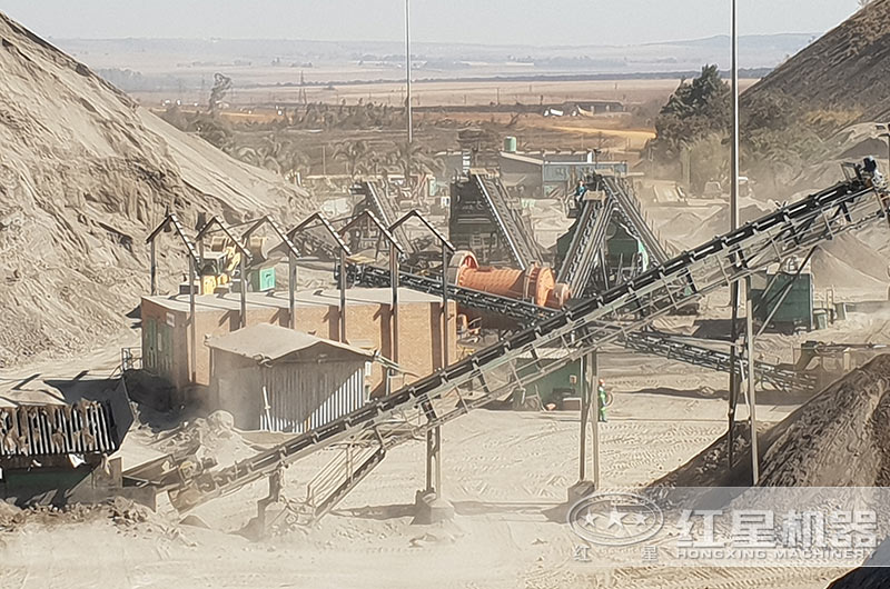 球磨機(jī)作業(yè)現(xiàn)場 球磨機(jī)作業(yè)現(xiàn)場