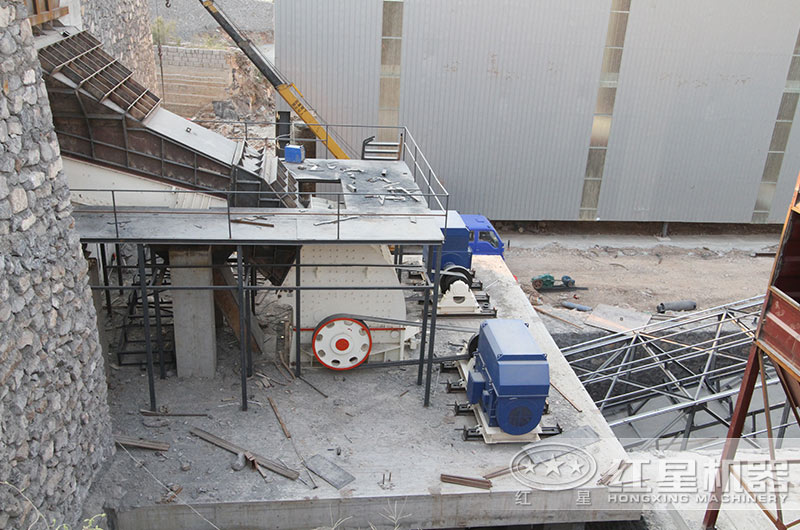 石灰石破碎加工生產客戶現場 石灰石破碎加工生產客戶現場