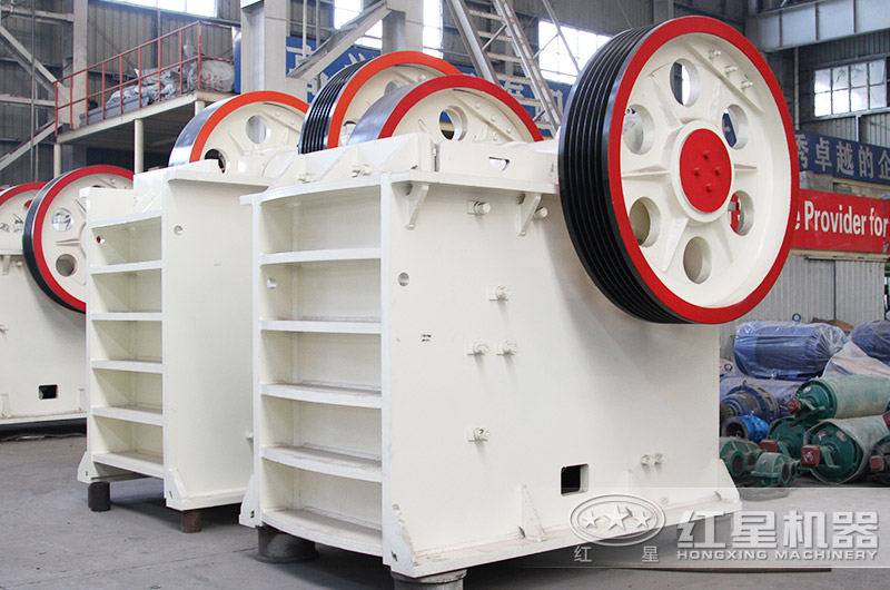 粗碎鄂破機(jī) 粗碎鄂破機(jī)