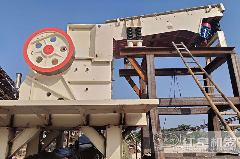 57鄂破機(jī)作業(yè)現(xiàn)場(chǎng)實(shí)拍 57鄂破機(jī)作業(yè)現(xiàn)場(chǎng)實(shí)拍